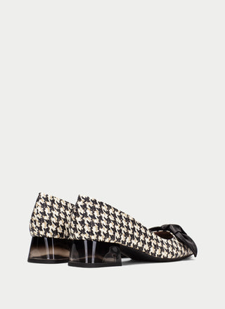 Sahara Bow Pump 2